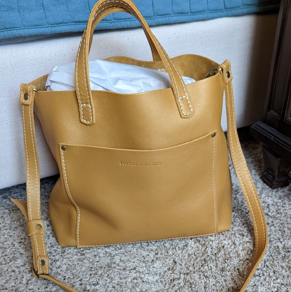 Portland Leather Handbags - Portland Leather Goods medium classic crossbody - 🦄 Honeycomb leather